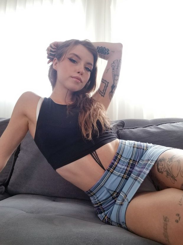 Eden Ivy 03