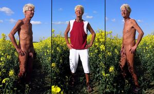 Norbert Kempe nackt und bekleidet