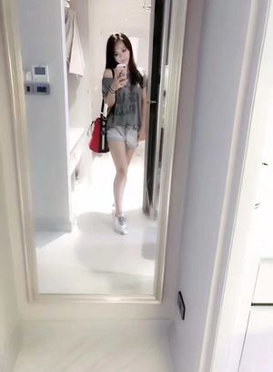 I'm so horny now,waiting my lover in hotel room.