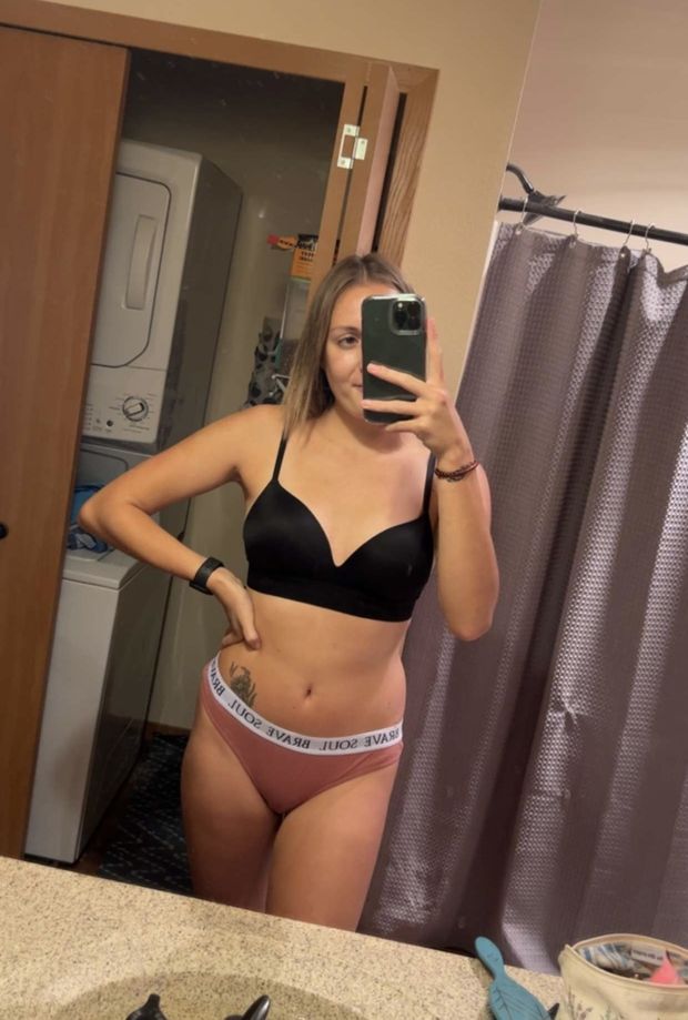Nice body babe