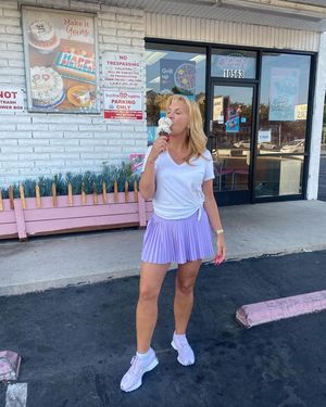 Melissa Gisoni 26th pic.