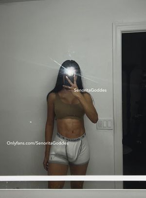 Hot Latina tranny bulge