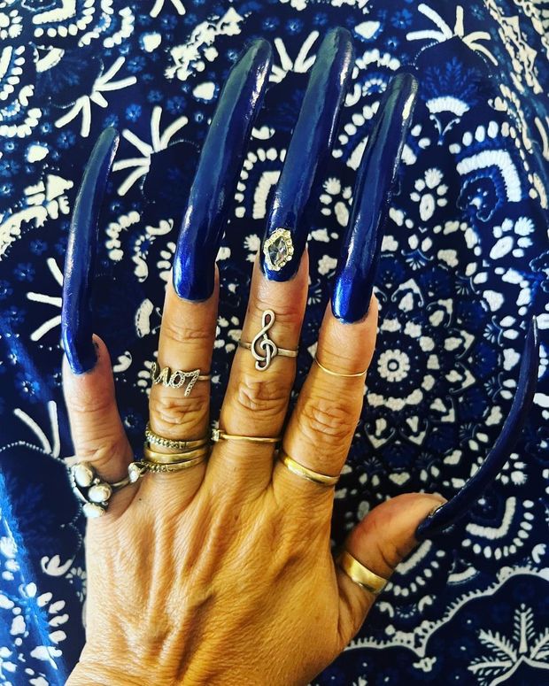 Crown jewels of sapphire blue claws. Post your true rate.