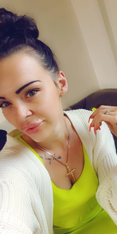 Orange nails in sight. Post your true rate.