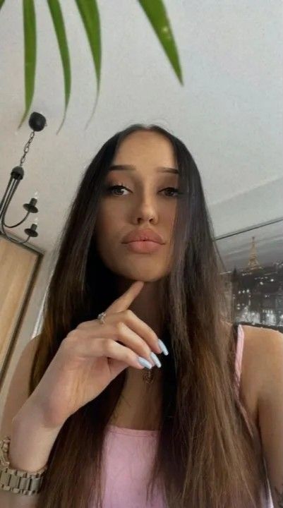 Blue claws from a nice looking brunette. Post your true rate.