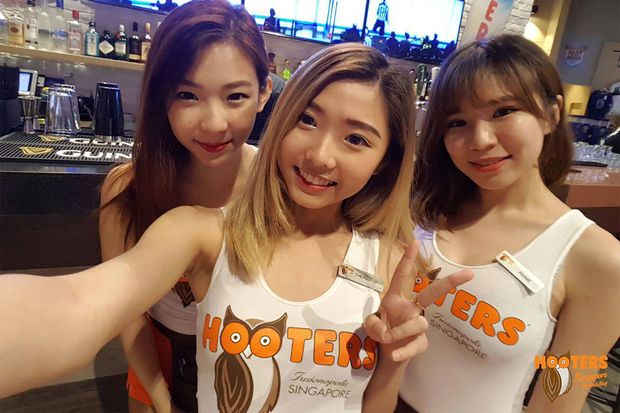asian hooters