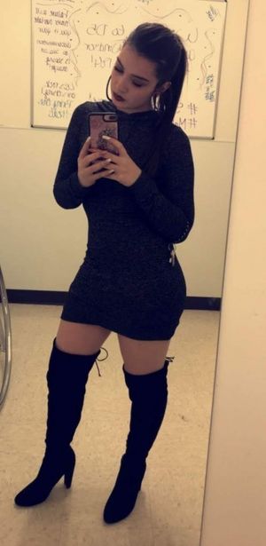 1st screenshot of the long nail beauty. Post your true rate.