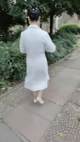 極品美乳風騷小少婦【為人濕表】出軌尋刺激戶外商場露出 勾搭眼鏡屌絲回酒店無套啪啪內射