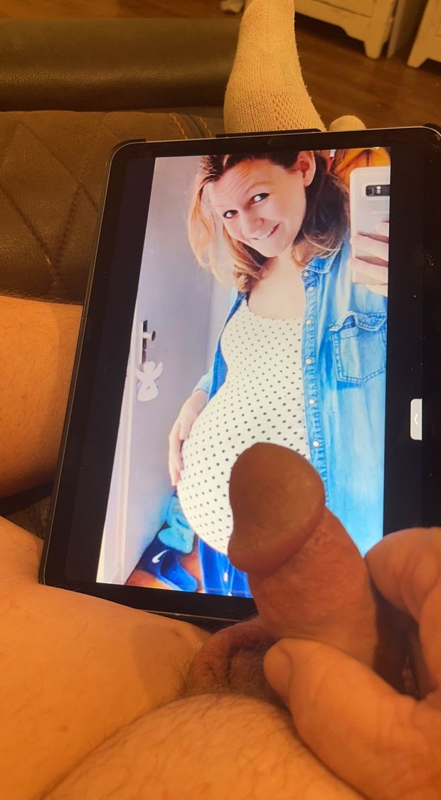 Tribing some preg whore