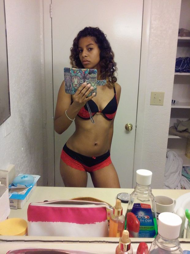Nessa Bra