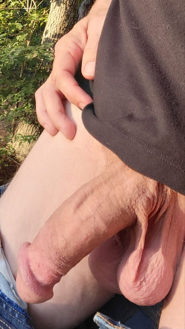 We're hiking outdoors... I take a chance and pull my big cock out in front of you... Reblog if you suck my big dick