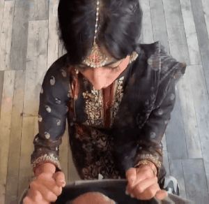 Muslim slut Aaliyah Yasin shocked by the big white cock