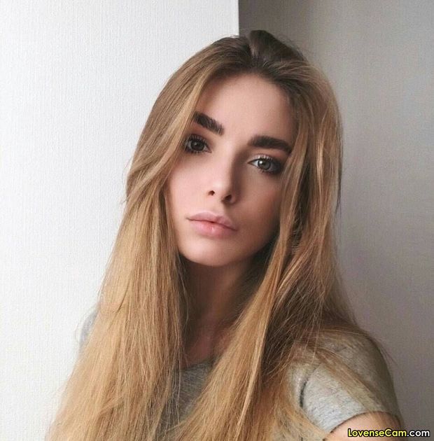 This babe looks  so amazing