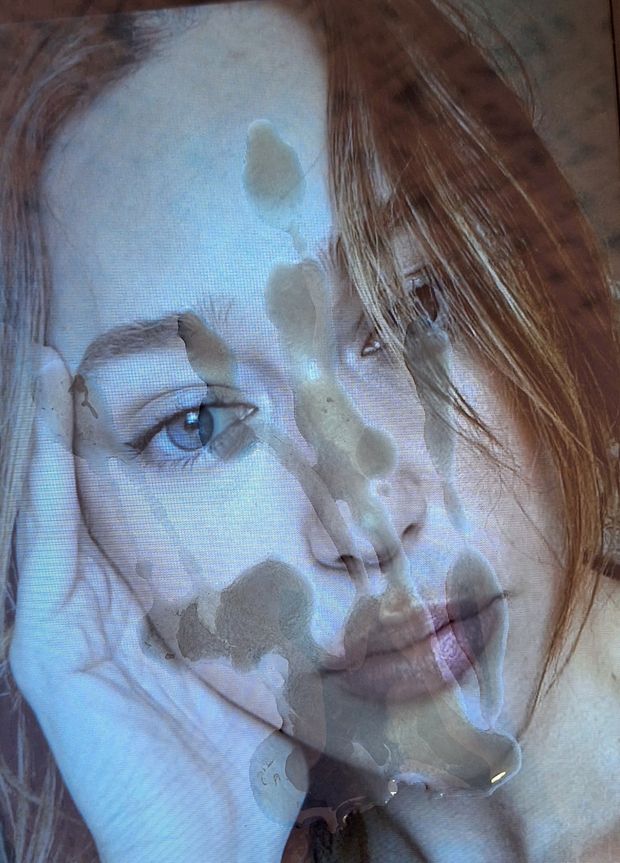 Alycia Debnam Carey cumtribute