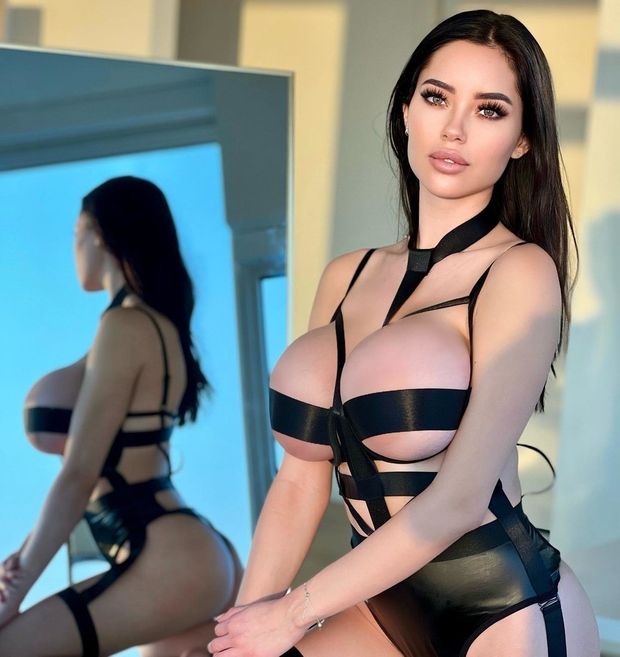 Pretty busty nice ass Marisol Yotta...