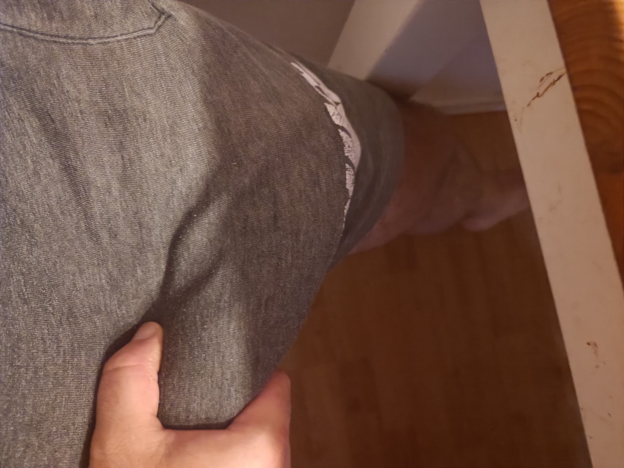 Big dick XXL for those who like just here for the pics. Write to me if you want without clothes. But be normal.