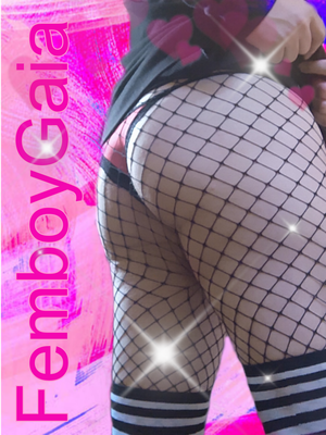 Femboy booty in fishnets