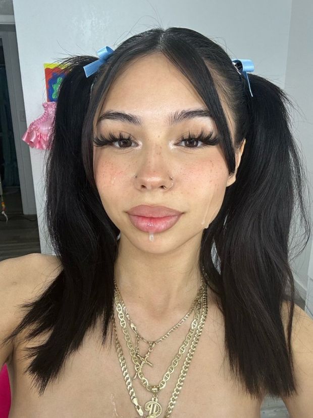 Cutie dripping cum