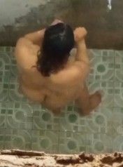 Ahh this a my step mom in bathroom