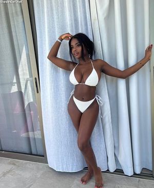 Ebony in bikini