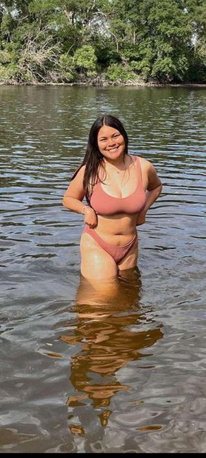 Teen Mexican Latina shows off her thickness pt.1