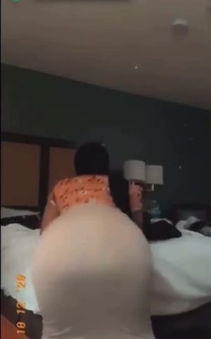 Hijab sexy big ass booty twerking