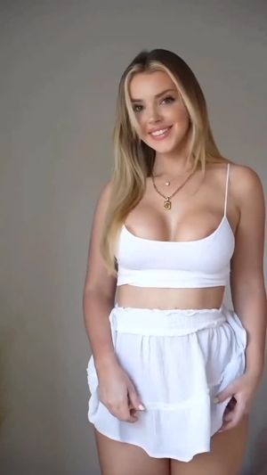 Big Boobs Blonde Babe