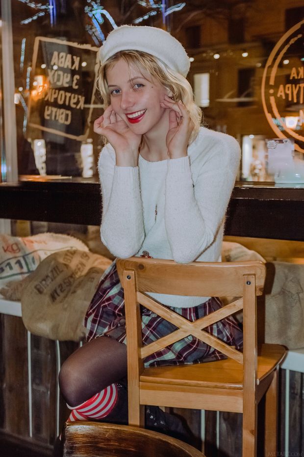 Jessika the adorable Ukrainian debutante moves from coffee shop to bedroom.