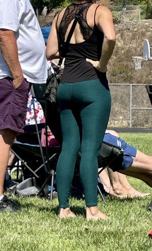 Fine asses out and about