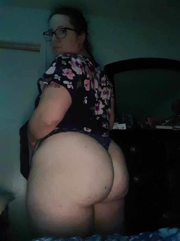 dumb pawg ex coworker