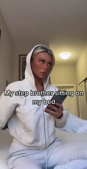 Hot tits to grab for hard cock (miagabfit)