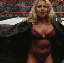 trish-stratus-patricia-anne-stratigeas!