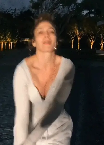 Jlo boobs dancing