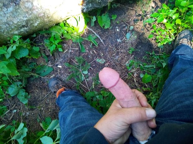 got horny during my ride. had to stop to blow a load