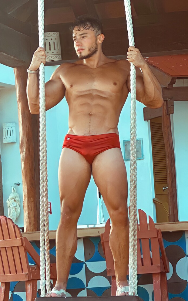 I luv red speedos