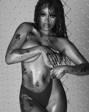 Keke Palmer handbra