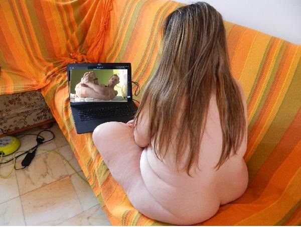 allez voir ce mec: toejober. en cam sur skype top delire