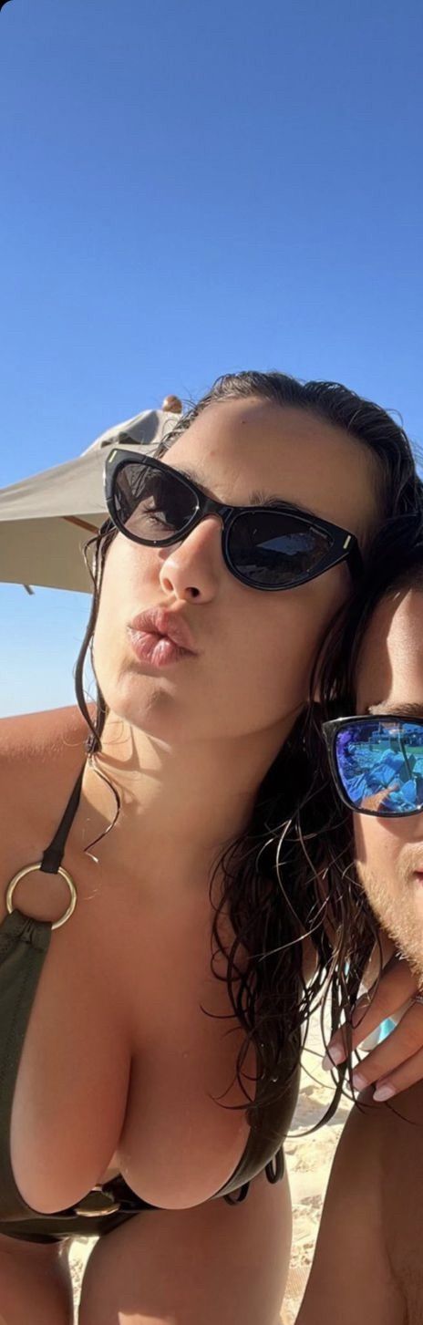 Huge amateur tits
