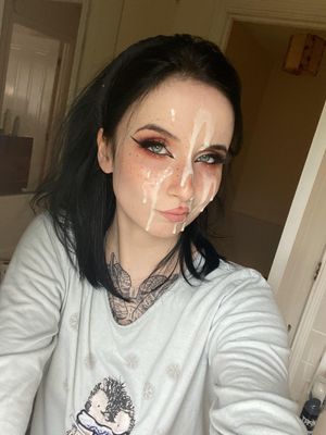 What’s your story morning glory, glazed face Raven