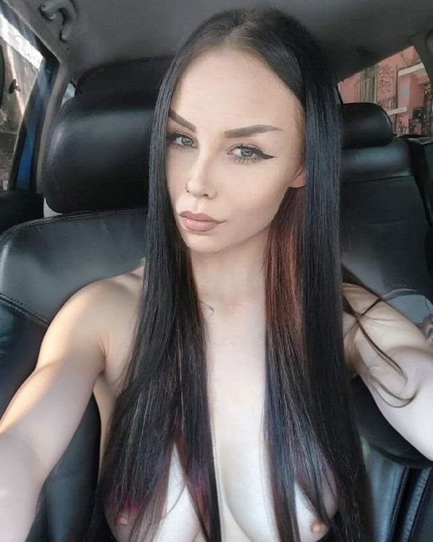 Verry hot college babe Veronika
