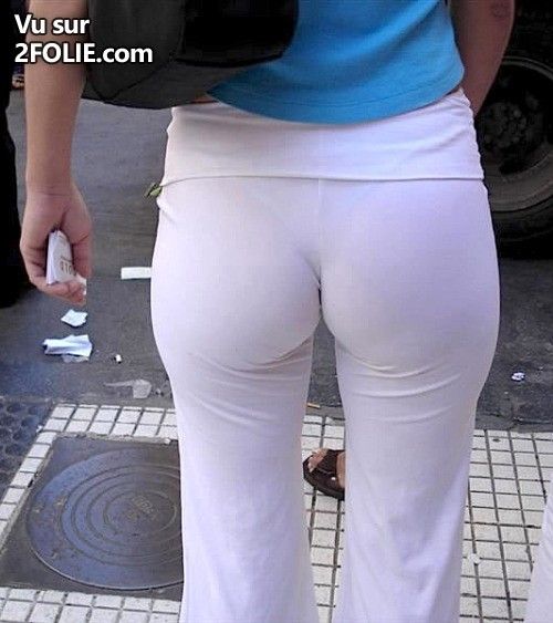 Image du net Bon cul bien formé avec vue sur le string / net pic of a nice hot round ass