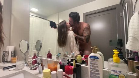 Amateur Couple Getting Frisky In The Bathroom
