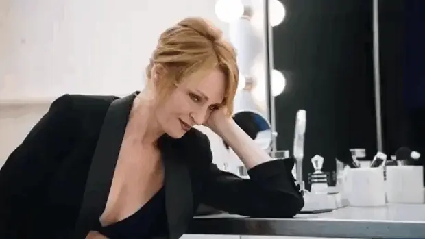 Uma Thurman gif