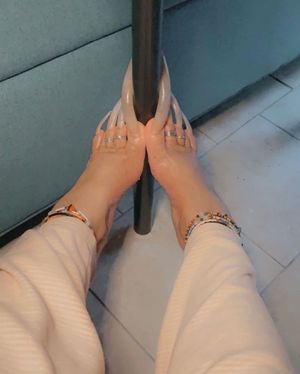 Long toenails around the pole. Imagination allowed.