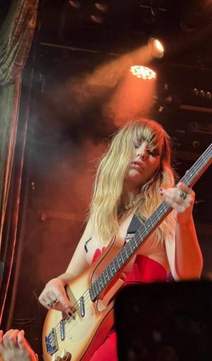 maneskin Victoria De Angelis