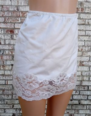 My Very Lacy Vintage Van Raalte Mini Half Slip is So Silky Soft!