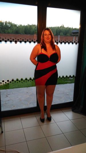 i am a BBW slut to expose everywhere and anywhere. slutrocknroll