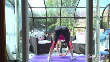 A hot workout gets steamy solo.