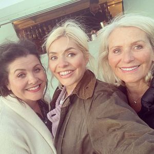 Kelly, Holly & Linda Willoughby