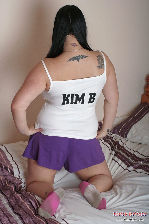 British Plumper Kim B Sucks On Candy While Showing Her BIG NATURAL BOOBS.